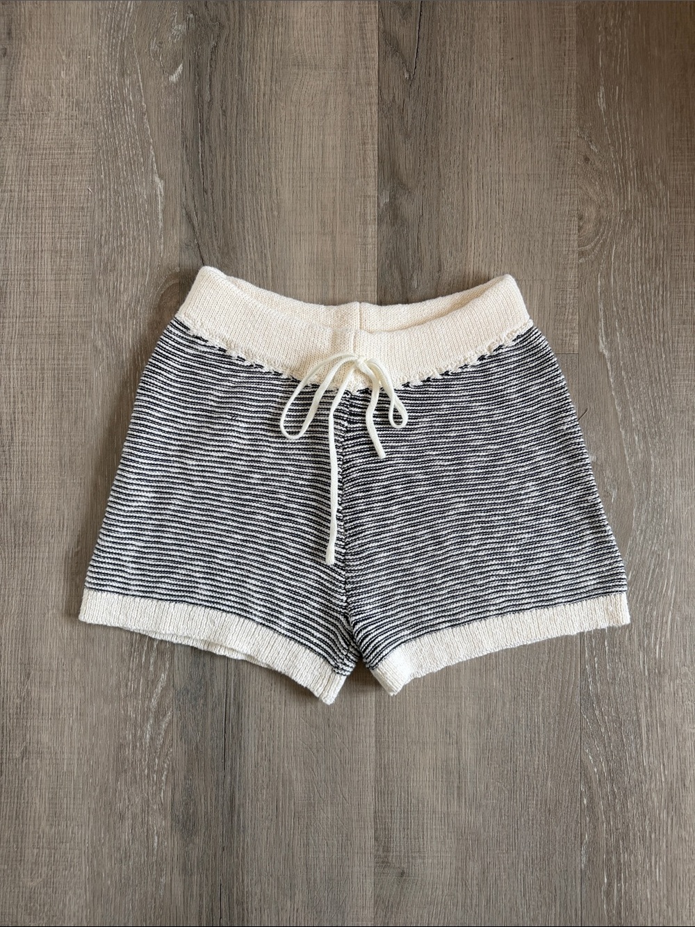 Heartloom Frances Stripe Knit Shorts Size M NWT Coastal Boho Summer Casual Vibe